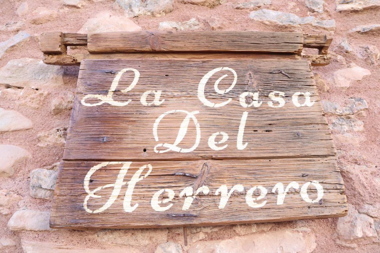La Casa Del Herrero Villanueva de Viver Exterior photo